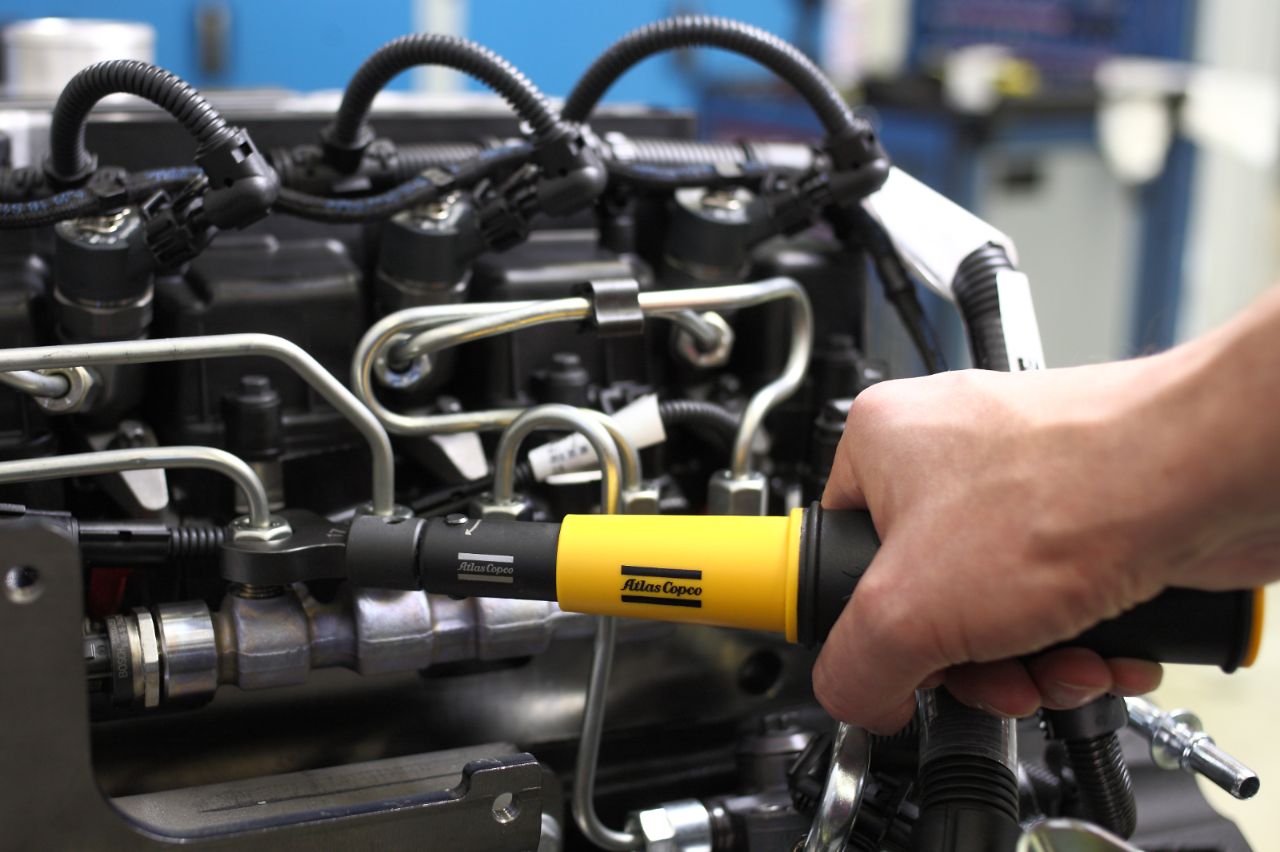 CWR mechanical click wrench Application of CWR mechanical click wrench in motor assembly